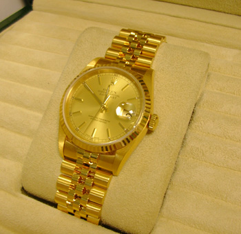 Approx 2004 gent's 18ct Datejust, boxed, Jubilee bracelet. <b>NEW equivalent is 