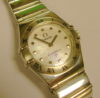 Lady's stainless steel <b>Omega</b> Constellation quartz with Mother of Pearl di