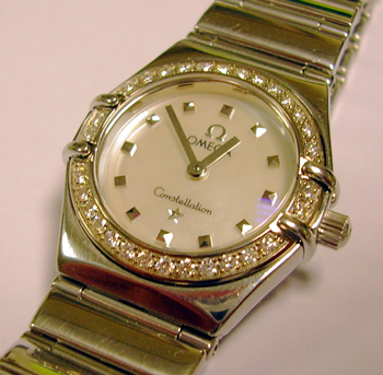 Lady's stainless steel <b>Omega</b> Constellation quartz with mother-of-pearl di
