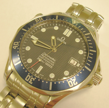Full size gent's <b>Omega Seamaster automatic</b>, blue dial version as worn by 