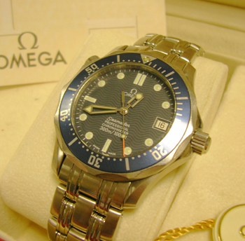 Stainless steel mid-size <b>Omega</b> Seamaster automatic bracelet watch, with b