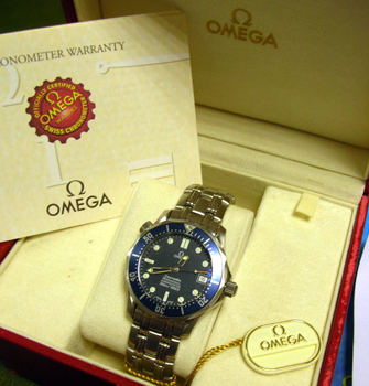 Stainless steel mid-size <b>Omega</b> Seamaster automatic bracelet watch, with b