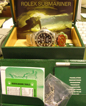 AS NEW unworn Sea-Dweller from April 2006 with all boxes and accessories. The wa