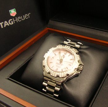 2006 lady's steel <b>Tag Heuer F1 Sparkling</b> bracelet watch with pink mother-