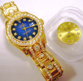 <b>UNWORN</b> 18ct lady's Masterpiece model 80298 with ALL ORIGINAL full diamond