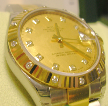 Bicolour mid-size Datejust model 178313 with the latest <b>MOP gold-dust & diamo