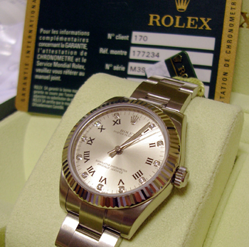 Mid-size stainless steel & white metal Oyster Perpetual non-date model 177234 wi